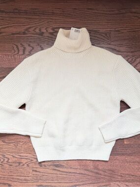 H&M Cream Ribbed Turtleneck Sweater